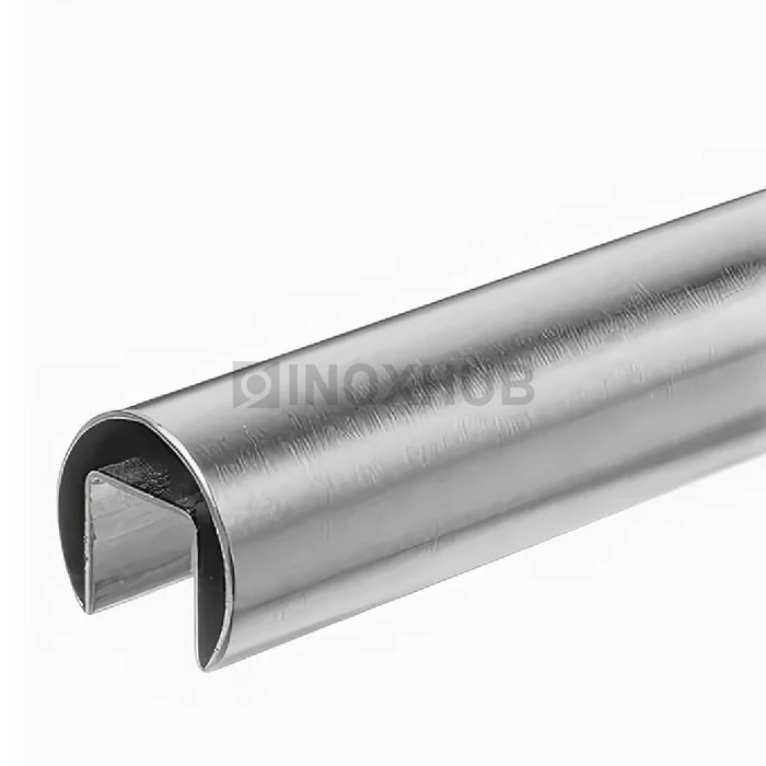 Труба с пазом 24×24 мм круглая Ø42.4×1.5×6000 мм AISI 304 ASTM A554 GRIT 600